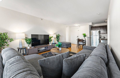 North Brookline Apartamento | Nice 2bd/1.5ba near BU 6783