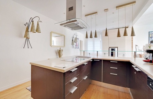 Neuilly-sur-Seine Apartamento | Bonito 90m² 2 dorm cerca Campos Elíseos, aire acon