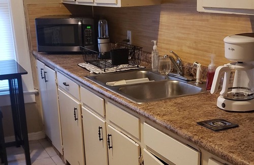 Highland Historic District Apartamento | *Nice Affordable Stay In Highland Area Like Home *