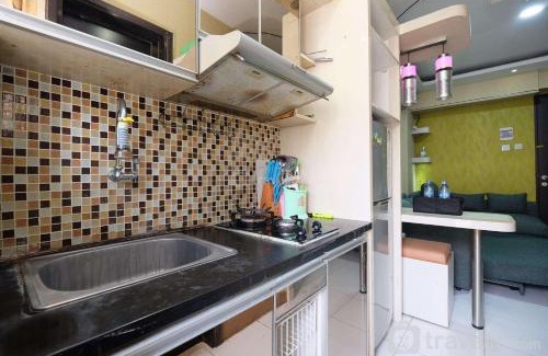 Kebagusan Apartamento | Nice and Modern 2BR at Kebagusan City Apartment By Travelio
