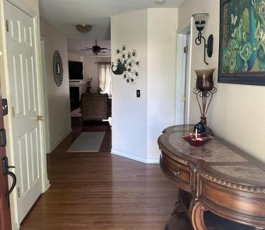 Winston - Salem Casa | Nice and Simple Country Home