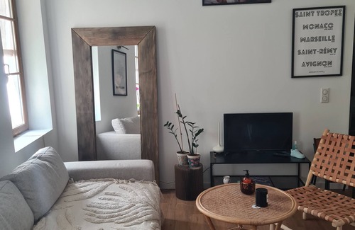 Pernes-les-Fontaines Apartamento | Bonito apartamento en Pernes Les Fontaines