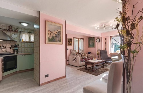 San Zeno di Montagna Apartamento | Bonito apartamento en San Zeno di.