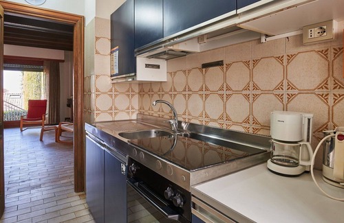 Porto Valtravaglia Apartamento | Precioso apartamento para 5 personas con WIFI, piscina, TV, balcón y aparcamiento