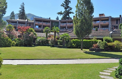 Porto Valtravaglia Apartamento | Precioso apartamento para 5 personas con WIFI, piscina, TV, balcón y aparcamiento