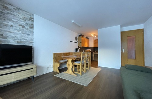 Noveli Apartamento | Luminoso, hermoso apartamento justo al lado del ascensor