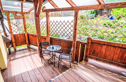 Cesky Krumlov Apartamento | Hermoso apartamento para 5 personas con WIFI, patio, mascotas permitida y aparcamiento