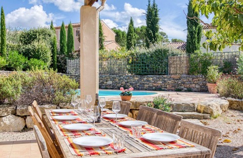Nans-les-Pins Apartamento | Precioso apartamento para 8 personas con piscina privada, WIFI, TV, terraza y aparcamiento