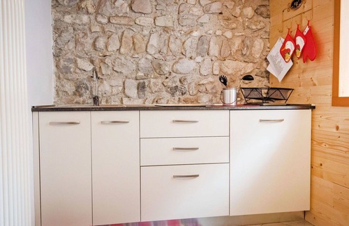 Barcis Apartamento | Acogedor apartamento para 2 personas con WIFI, TV, patio, mascotas permitida y aparcamiento