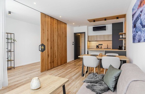 Abertamy Apartamento | Acogedor apartamento para 3 personas con WIFI, A/C, TV y aparcamiento