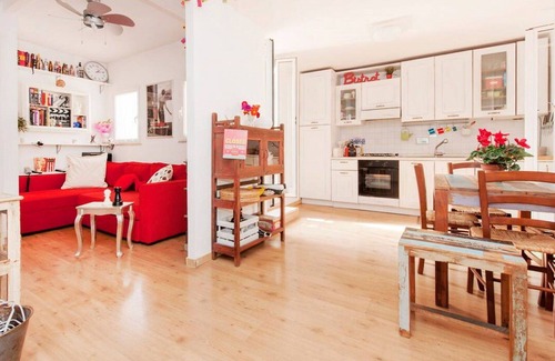 San Lorenzo Apartamento | Bonito apartamento para 3 personas con WIFI, TV y terraza