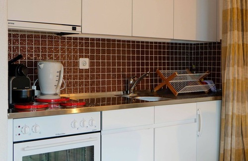 Spiez Apartamento | Precioso apartamento para 4 personas con WIFI, TV y balcón