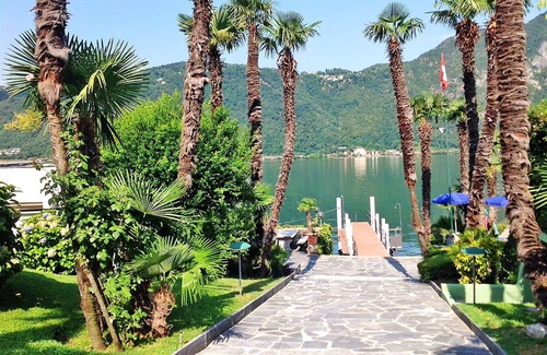 Bissone Apartamento | Acogedor apartamento con piscina, WIFI, A/C, TV, balcón, vista panorámica y aparcamiento