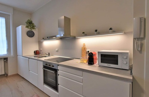 Centro Direzionale Apartamento | Precioso apartamento para 4 personas con WIFI, A/C, TV y aparcamiento