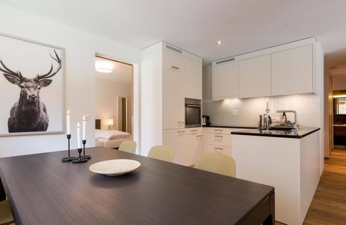 Saas Grund Apartamento | Bonito apartamento para 5 personas con WIFI, TV, balcón y mascotas permitida