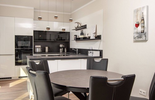 Norden Apartamento | Hermoso apartamento para 5 personas con WIFI, TV, balcón y aparcamiento