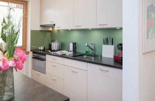 Falera Apartamento | Hermoso apartamento con piscina, WIFI, TV, balcón, vista panorámica y aparcamiento