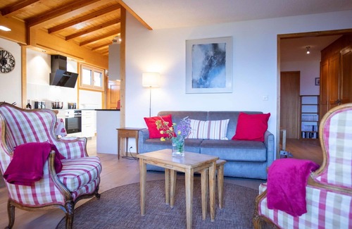Ependes Apartamento | Acogedor apartamento para 6 personas con WIFI, TV, terraza, vista panorámica y aparcamiento
