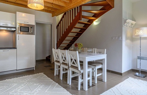 Baden Apartamento | Bonito apartamento para 6 personas con WIFI, piscina, TV, terraza y aparcamiento