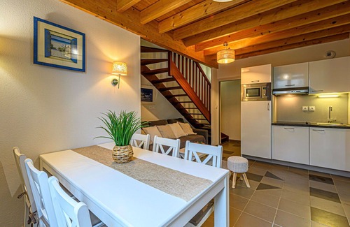 Baden Apartamento | Precioso apartamento para 6 personas con WIFI, piscina, TV, terraza y aparcamiento