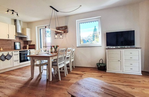 Sattendorf Apartamento | Hermoso apartamento para 5 personas con WIFI, TV y balcón