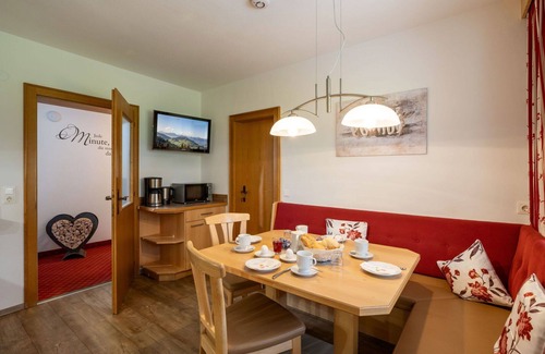 Niederau Apartamento | Hermoso apartamento para 6 personas con WIFI, TV, balcón y aparcamiento