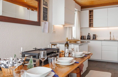 Val d'Illiez Apartamento | Acogedor apartamento para 10 personas con WIFI, TV, balcón, vista panorámica y aparcamiento