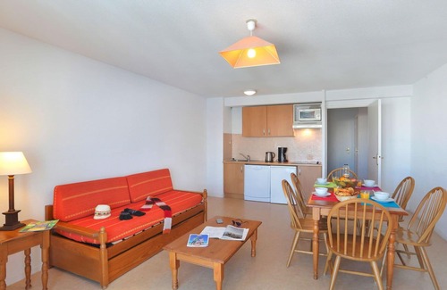 Germ Apartamento | Bonito apartamento con piscina, bañera de hidromasaje, WIFI, TV, balcón y mascotas permitida