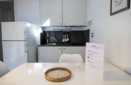 Lavena Ponte Tresa Apartamento | Precioso apartamento para 3 personas con TV, balcón, mascotas permitida y aparcamiento