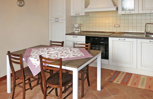 Cossombrato Apartamento | Bonito apartamento para 9 personas con WIFI, piscina, TV, patio, mascotas permitida y aparcamiento