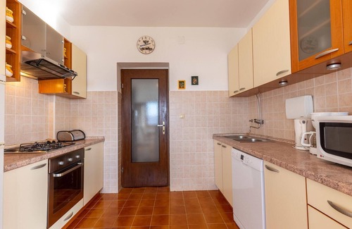 Novi Vinodolski Apartamento | Bonito apartamento en Novi Vinodolski
