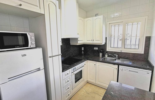 Orihuela Costa Apartamento | Bonito apartamento en una zona maravillosa con piscina compartida y Wi-Fi