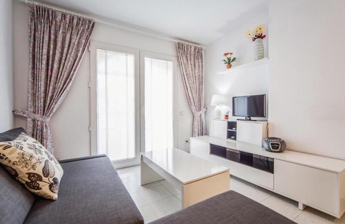 Alcossebre Apartamento | Nice apartment in Alcossebre with 2 Bedrooms, WiFi and Outdoor swimming pool