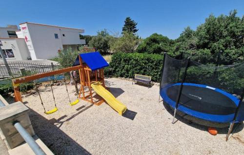 Dugis Apartamento | Nice Apartment In Makarska