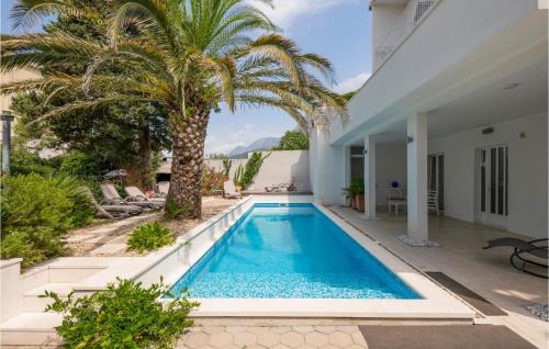 Bidol Apartamento | Nice Apartment In Makarska