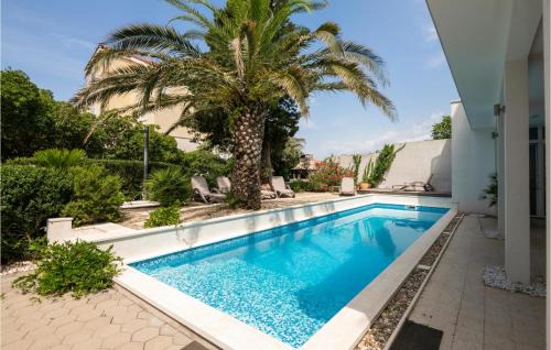 Bidol Apartamento | Nice Apartment In Makarska