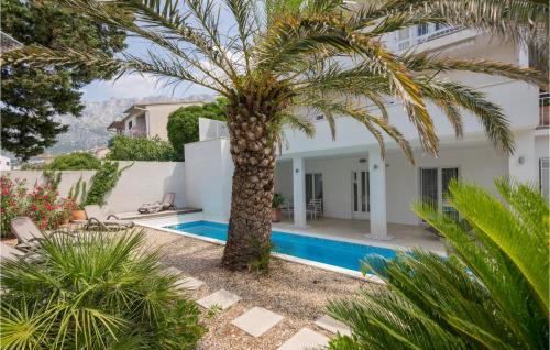Bidol Apartamento | Nice Apartment In Makarska