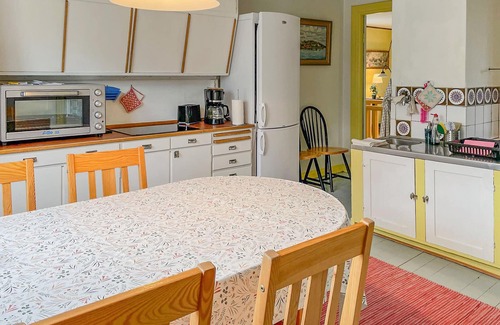 Mantorp Apartamento | Bonito apartamento en Mantorp con.