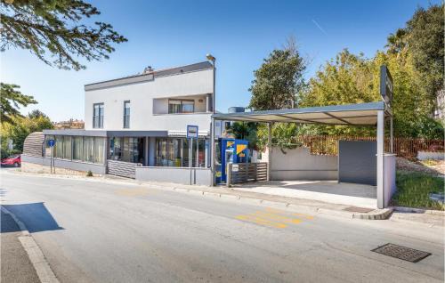 Pjescana Uvala Apartamento | Nice Apartment In Pjescana Uvala