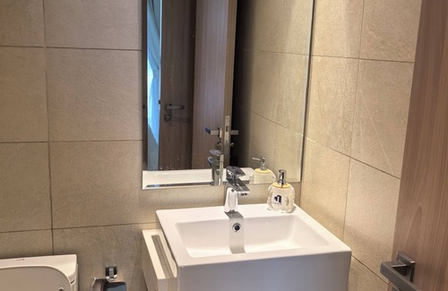 Dubai Apartamento | Nice apartment in phenomenal Dubai with fitness room, AC