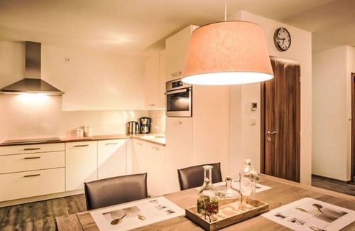 Lipno nad Vltavou Casa | Acogedor apartamento en villa con WIFI, TV, terraza, mascotas permitida y aparcamiento