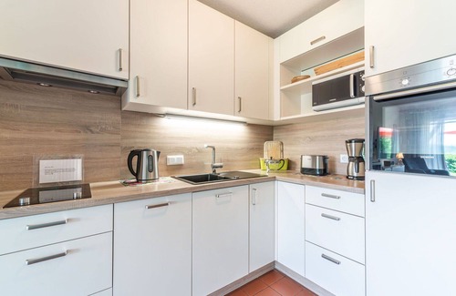 Zandt Casa | Bonito apartamento en villa para 6 personas con WIFI, TV, terraza, mascotas permitida y aparcamiento
