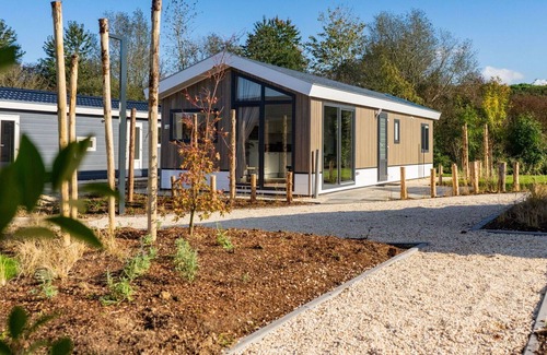 Linden Casa | Bonito apartamento en villa para 4 personas con WIFI, TV, terraza y aparcamiento