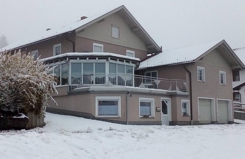 Heinrichsbrunn Apartamento | Bonito apartamento con terraza privada y sauna.