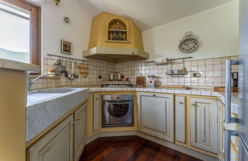 Avegno Apartamento | Apartamento con WIFI, piscina privada, terraza, vista panorámica, aparcamiento, cerca de Portofino