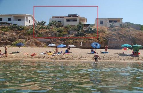 Porto Alabe Apartamento | Nice apartments in waterfront villa in Bosa Porto Alabe