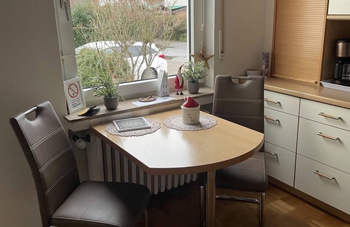 Bad Oeynhausen Apartamento | Bonito apartamento grande con jardín y terraza.