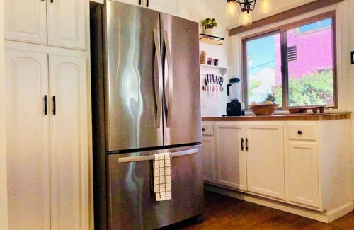 Park Mesa Heights Casa | Nice bungalow with AC in sunny Los Angeles