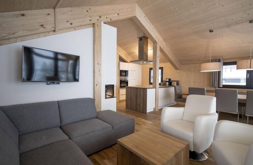 Pichl-Preunegg Chalet De Esquí | Bonito chalet con balcones