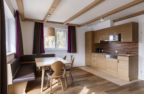 Sonnenalpe Nassfeld Apartamento | Bonito chalet con sauna privada.